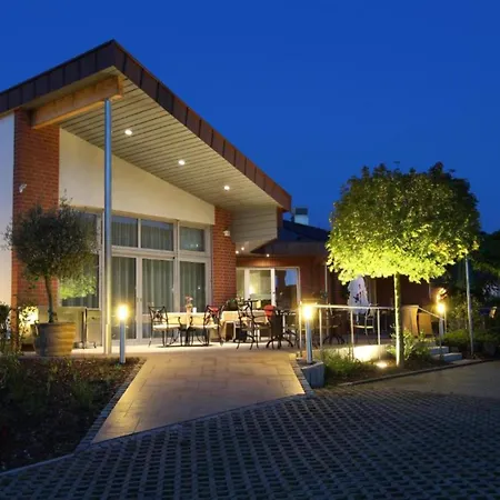 Wolfsburg Sandkamp Hotel By Belvilla-2