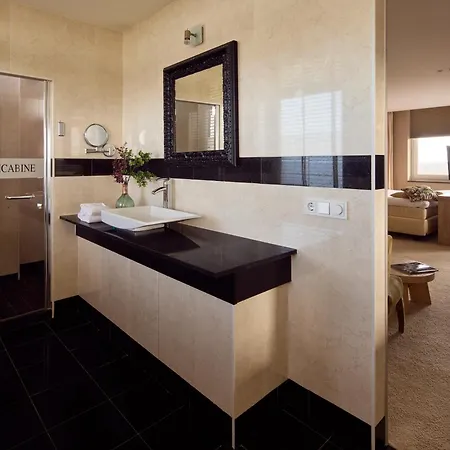 Hotel Van Der Valk Wolvega-Heerenveen-3