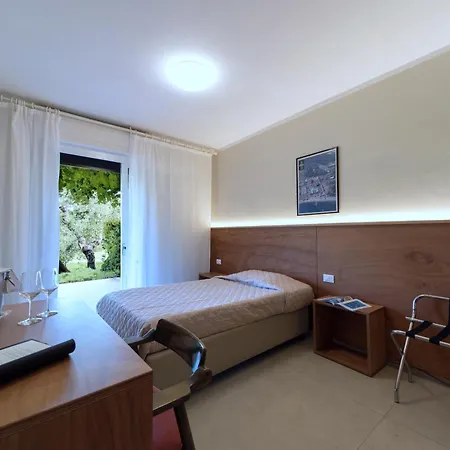 Hotel Fabricia-3