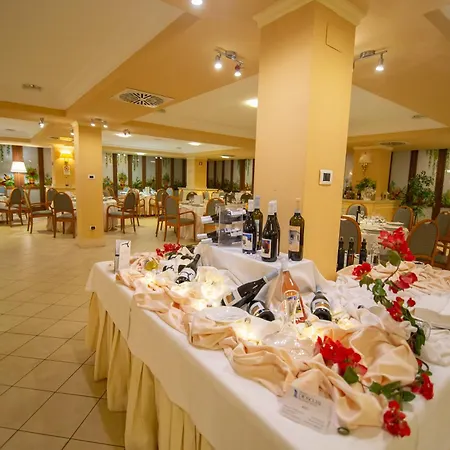 Dioscuri Bay Palace-3