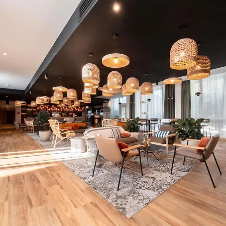 Novotel Chartres-2