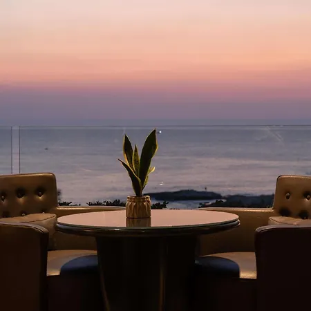 Mövenpick Hotel Beirut-2