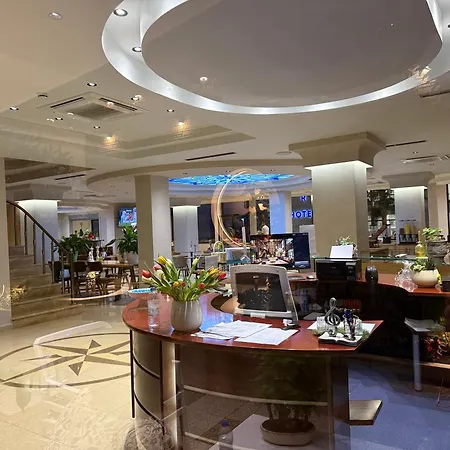 Hotel Saranda International-3