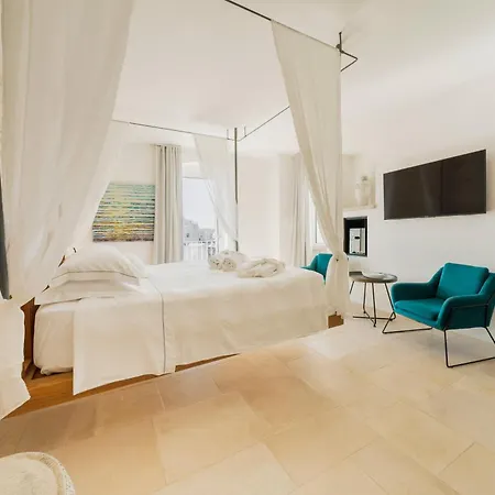 Antico Mondo Rooms & Suites-2