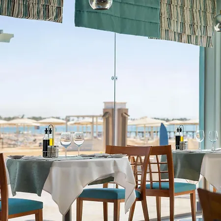 Movenpick Waterpark Resort & Spa Soma Bay-3