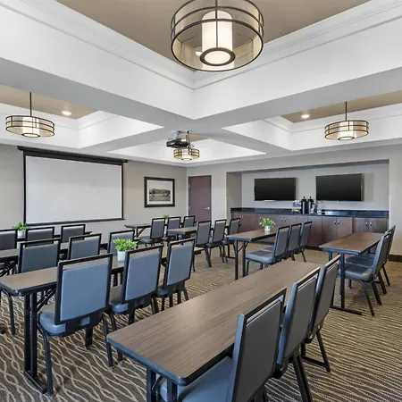 Best Western Plus Overland Inn-3