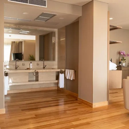 Kraal Hotel Vlore-3