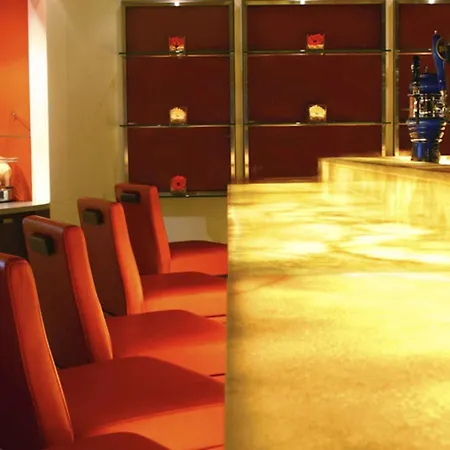 Novotel Montreal Center-2