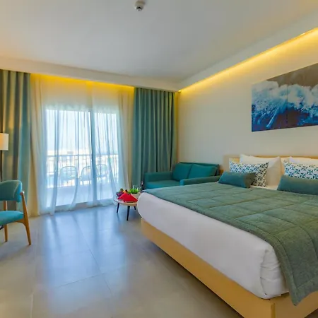 Amwaj Beach Club Abu Soma-2
