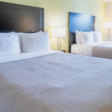 Quality Inn Palm Beach International Airport-2