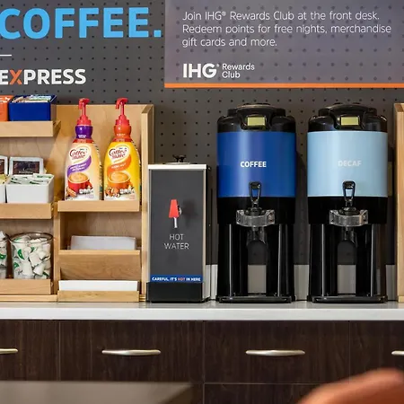 Holiday Inn Express & Suites Colorado Springs Central By Ihg-3