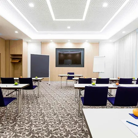 Novotel Nuernberg Centre Ville-3
