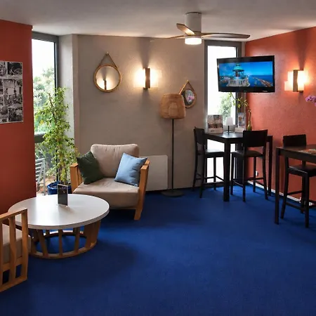 Brit Hotel Caen Herouville-3