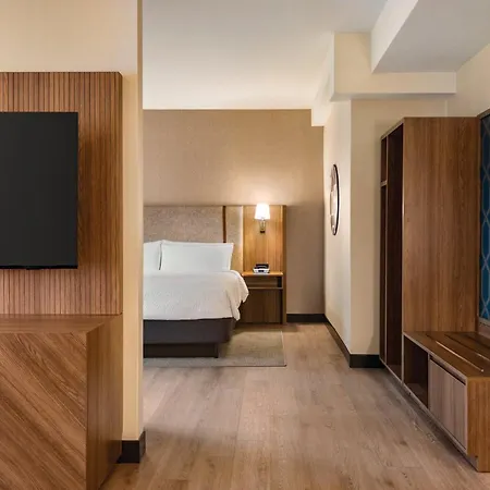 Holiday Inn & Suites Vancouver Downtown By Ihg-2