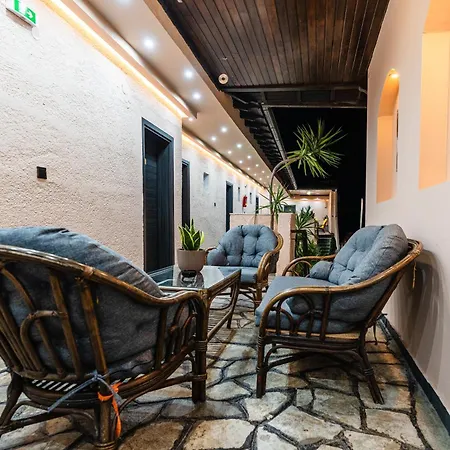 Hotel Petunia-2