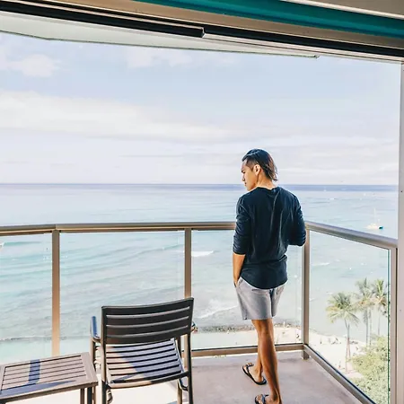 Waikiki Circle Hotel By Castle-3