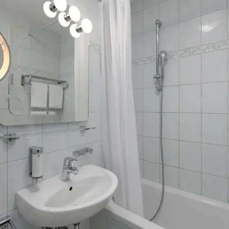 Sunday Hotel Des Nordens-3