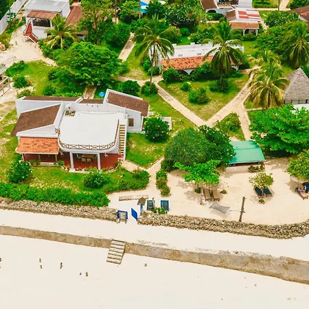 Flame Tree Cottages-3