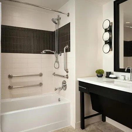 Loews Chicago Hotel-3