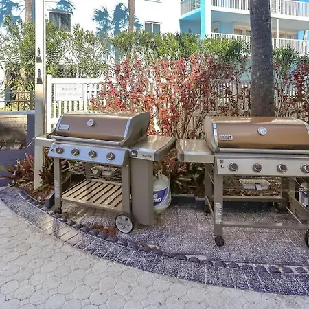 Beach Palms- Unit 102-2