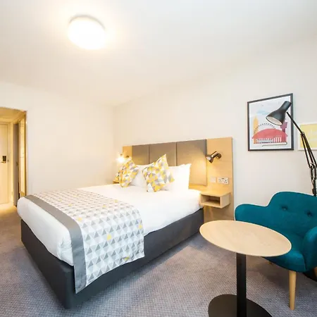 Holiday Inn London - Gatwick Airport By Ihg-3