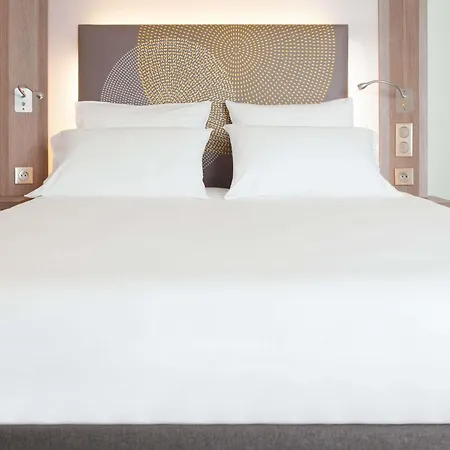 Novotel Lens Noyelles-3