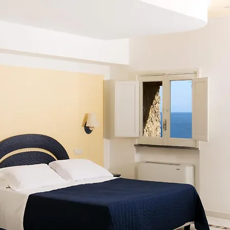 Hotel Club Due Torri-3