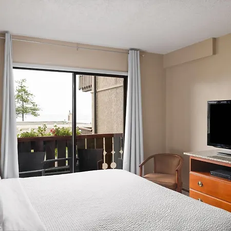 Ramada By Wyndham Campbell River-2