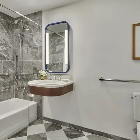 Intercontinental Chicago Magnificent Mile By Ihg-3