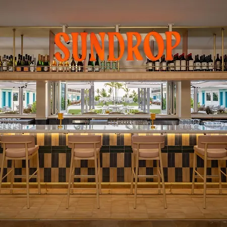 The Luce, St. Pete Beach, A Tribute Portfolio Hotel-3