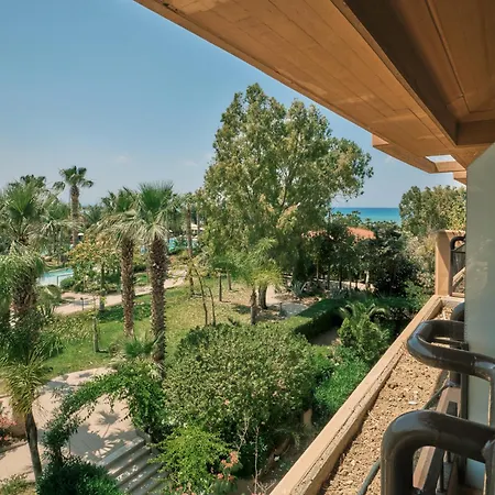 Acacia Resort Parco Dei Leoni-2