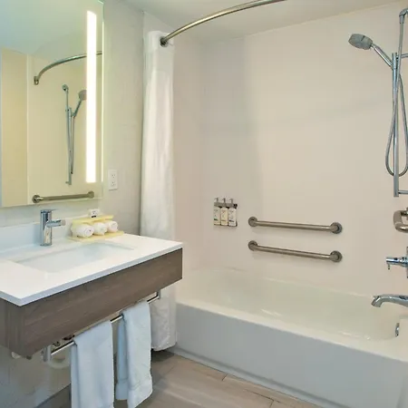 Holiday Inn Express Hotel & Suites Dover By Ihg-3