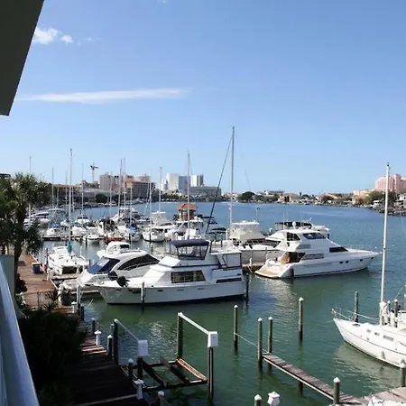 Chart House Suites And Marina-3