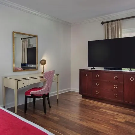 Disney's Yacht Club Resort-3