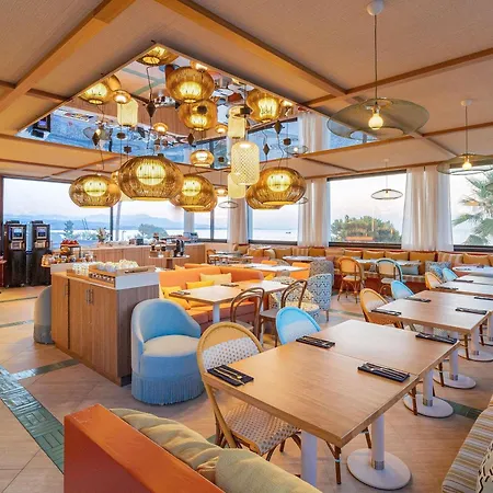 Mercure Villeneuve Loubet Plage-2