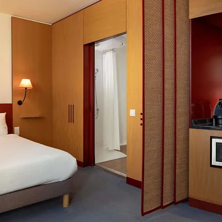 Novotel Suites Marseille Centre Euromed-2