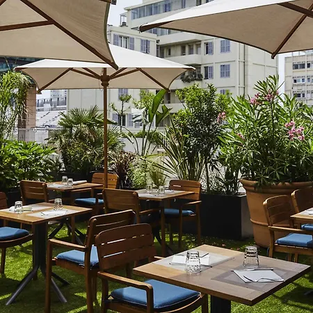Ibis Styles Toulon Centre Port-2