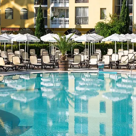 Hotel Marvel - Fully Renovated Free Beach Access-2