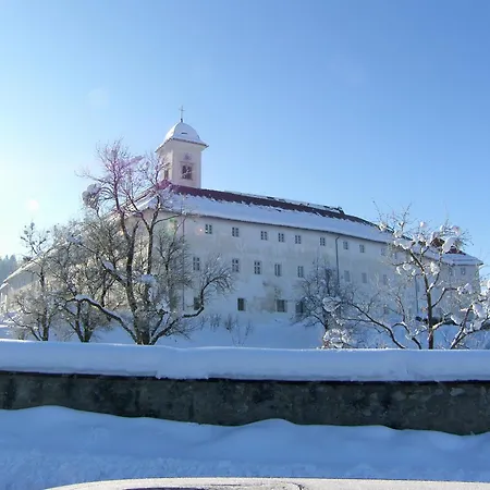 Stift St. Georgen am Längsee-3