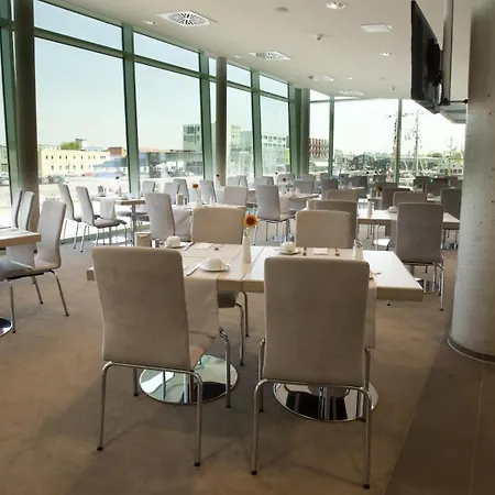 Best Western Plus Hotel Bremerhaven-2
