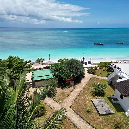 Flame Tree Cottages-3