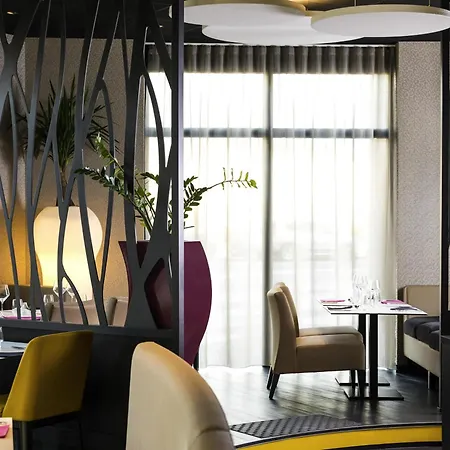 Mercure Cherbourg Centre Port-2