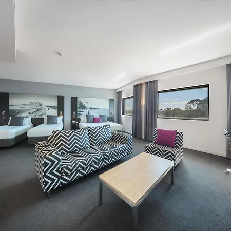 Mercure Newcastle Airport-2