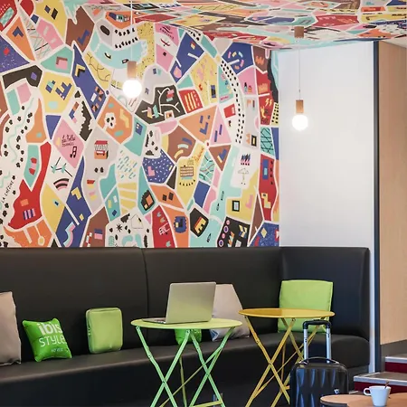 Ibis Styles Nantes Centre Gare-3