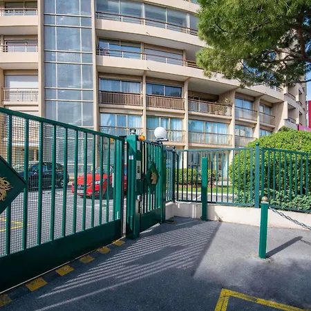 Ibis Cannes Plage La Bocca-3