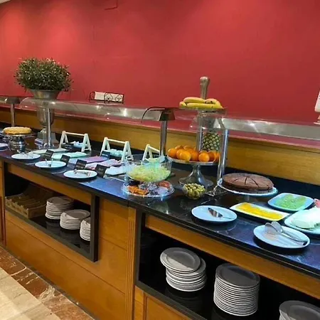 Hotel Oasis-3