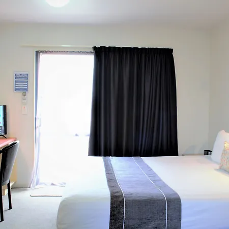 Bella Vista Taupo-2