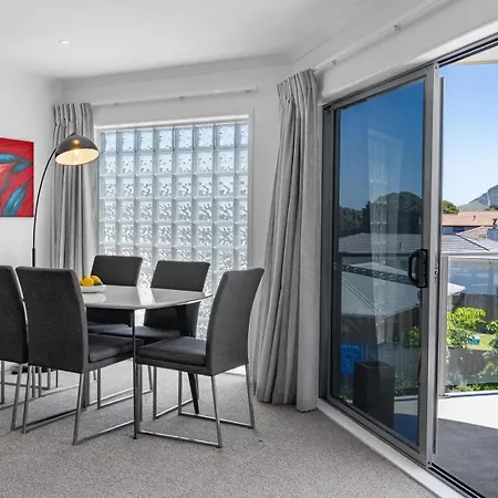 The Reef Beachfront Apartments-3