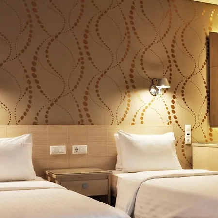 Amazon Hotel-2