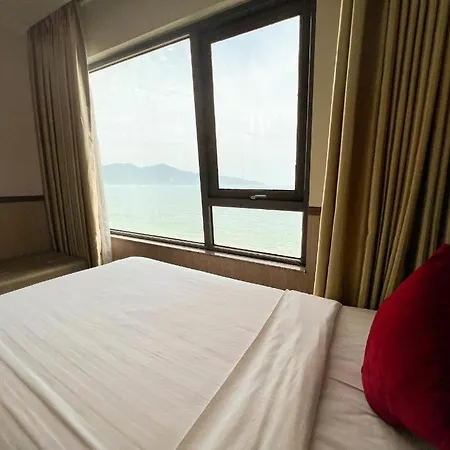 Serene Beach Hotel Danang-2
